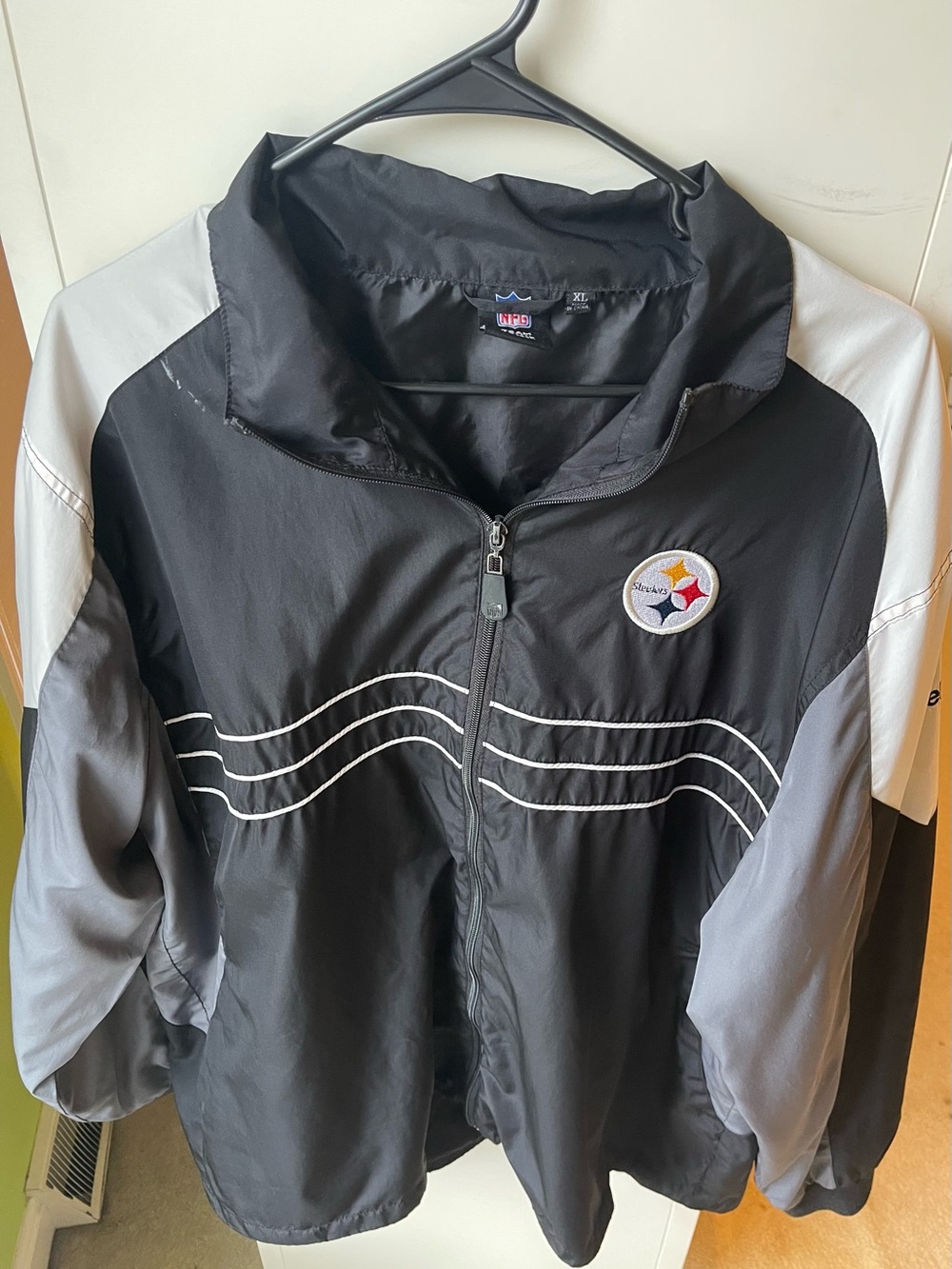 Reebok Black, Gray & White NFL Steelers Windbreaker Jacket